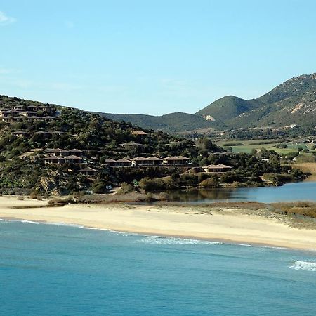 Case Sul Mare Residenze Di Bes Chia Dış mekan fotoğraf
