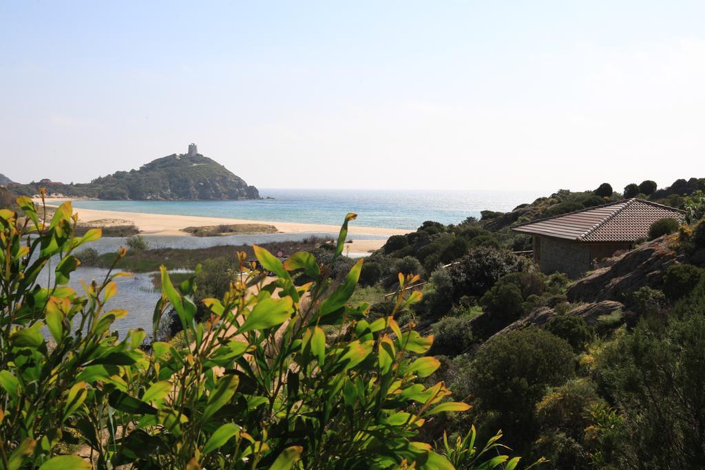 Case Sul Mare Residenze Di Bes Chia Dış mekan fotoğraf
